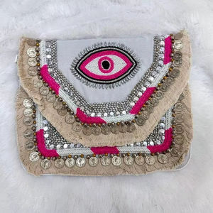 Sac à main en jute de style ethnique bohème pour femmes, fait à la main et écologique, sac à main en jute tissé de style indien Banjara - Product Image 1