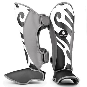 Espinilleras de Boxeo con Diseño de Logotipo Personalizado al por Mayor, Disponibles en Todos los Tamaños, Espinilleras de Cuero Genuino para Adultos en Oferta - Product Image 1