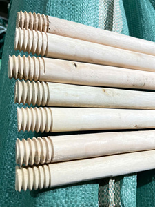 Manche de balai en bois d'eucalyptus de haute qualité à bas prix avec tête de balai en PVC - Product Image 5
