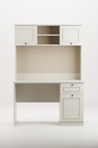 โต๊ะทำงานไม้สไตล์ชนบท Mira  แบบเป็นมิตรกับสิ่งแวดล้อม ทนทาน พร้อมชั้นวางหนังสือในตัว โต๊ะเขียนหนังสือขนาดใหญ่ เฟอร์นิเจอร์สำนักงานที่บ้าน - Product Image 3