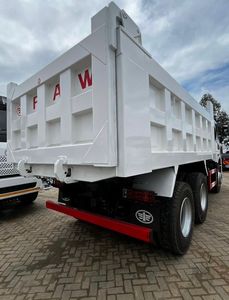 Camion tête motrice 6x4 de bonne qualité, NEUF, modèle 2022 FAW J6P-420 EURO 5Z9, transmission manuelle à 5 vitesses - Product Image 6