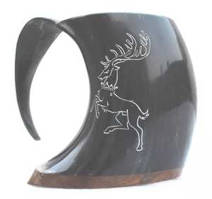 Tasse à corne à boire polie de style viking chope de loup pour bière, vin, hydromel ou bière artisanale artisanat naturel - Product Image 1