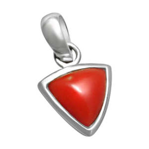 Colgante de Gema Astrológica Triangular de Coral Natural Certificado (Moonga) de 4.25-12.25 Ratti con Engaste de Plata 925, Joyería Fina - Product Image 2