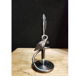 Portalápices Redondo de Metal, Diseño Contemporáneo Ligero con Acabado Blanco, para Decoración de Escritorio en Hogar u Oficina - Product Image 6