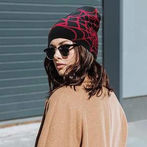 Gorro de punto Jacquard personalizado con bordado 3D estilo Y2K logotipo personalizado unisex invierno cálido gorros acrílicos - Product Image 4