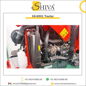 Tracteur agricole Kubota Quad 4 pistons (KQ4P) extrêmement puissant, 4 cylindres avec transmission synchromatique 4x4 pour l'agriculture - Product Image 6