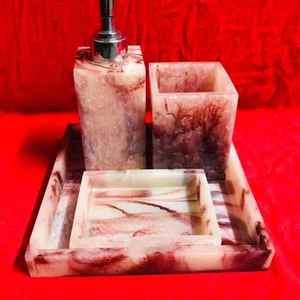 Ensemble de salle de bain élégant en résine Organisateur de coiffeuse de luxe Porte-savon Porte-brosse à dents Plateau de gobelet Fait à la main Modern Home Essentials - Product Image 5