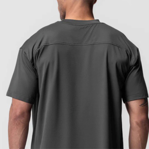 T-shirt basique décontracté à col rond surdimensionné pour homme, manches courtes, couleur unie, tissu jersey 100% coton, respirant, coupe ample - Product Image 4