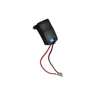 เครื่องชาร์จแบตเตอรี่ไดก์ 3000 รุ่น 703825 ใช้ได้กับแบตเตอรี่ 12.8V - Product Image 1