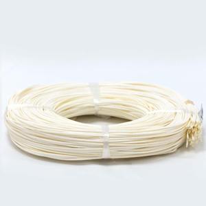 Material de ratán natural, blanqueado y sin blanquear, en rollo, para la fabricación de artesanías, procedente de Vietnam. - Product Image 5