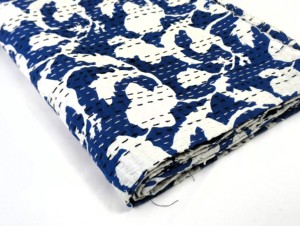 Dernière impression faite à la main nouvelle couette Kantha en gros nouveau Rajasthani Gudari Style Vintage couvre-lit floral kantha couette - Product Image 4