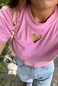 カスタムロゴ女性用リブドロングスリーブトップ & タンクトップスリムフィットニットプルオーバーセクシー中空クロップシャツフロントロゴカジュアルスタイル - Product Image 3