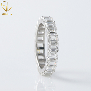 Nuevo diseño de moda, banda de boda de diamante cultivado en laboratorio de corte esmeralda, anillo de oro macizo de 14K, banda de eternidad de diamante certificada IGI - Product Image 2