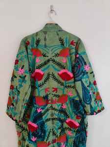 Abrigo Largo Verde de Lino Suzani, Chaqueta Bordada Boho Hecha a Mano, Kimono Bohemio de Lujo, Abrigo Largo para Festivales - Product Image 5