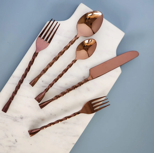 Vente chaude couverts en acier inoxydable ensemble cadeau élégant vaisselle couteau cuillère fourchette maison restaurant mariage décor couverts ensemble - Product Image 1