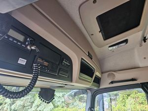 รถบรรทุกเมอร์เซเดส-แอคทรอส 1843 4x2 ปี 2021 รถดัมพ์ แชสซี รถบรรทุกหนัก พวงมาลัยซ้าย เครื่องยนต์ดีเซล มาตรฐานไอเสียยูโร 6 - Product Image 4