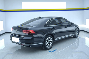 Voitures d'occasion très propres, modèle Magotan PHEV 2020, finition luxe, à vendre - Product Image 3