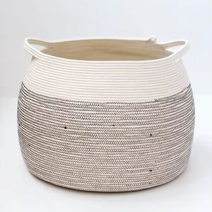 Panier en corde macramé décoratif pour l'organisation des étagères, améliorant l'attrait visuel et l'utilisation pratique à la maison - Product Image 1