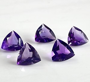 Améthyste naturelle Trillion Cut 9mm Faceted - Loose Amethyst Trillion Top Quality - Product Image 4