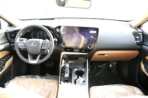 Nuovissimo Lexus NX-Series NX 350H 2025, SUV 5 Posti, 299 CV, 2499+cc, 6 Cilindri, Trasmissione Automatica, Alimentazione a Benzina, Guida a Sinistra - Product Image 4