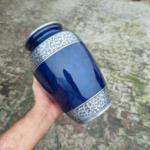 Moderno 220 cu. Pulgadas Urna de cremación de metal Estilo americano Recuerdo conmemorativo Hombre Mujer Adulto Entierro Memorial Restos humanos Cenizas - Product Image 3