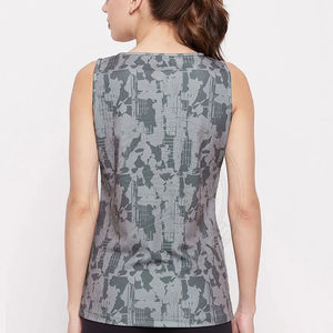 Camiseta sin mangas premium para mujer, informal, transpirable, ecológica, de secado rápido, personalizada, sublimada, acanalada, precio al por mayor, hecha en Pakistán - Product Image 2