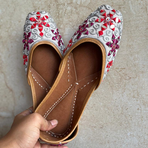 Jutti-vestido de fiesta de diseñador de cuero para mujer, ropa de estilo étnico, elegante, bordado de Jutti, multicolor - Product Image 1