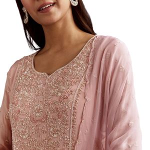 Set Kurta da lavoro ricamato Moti rosa Baby con Dupatta all'ingrosso donna abbigliamento etnico OEM fornitore di fabbrica abbigliamento personalizzato per feste - Product Image 2