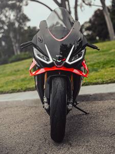 Moto sportive Track-Use Liter-Class V4 1100cc - Product Image 3