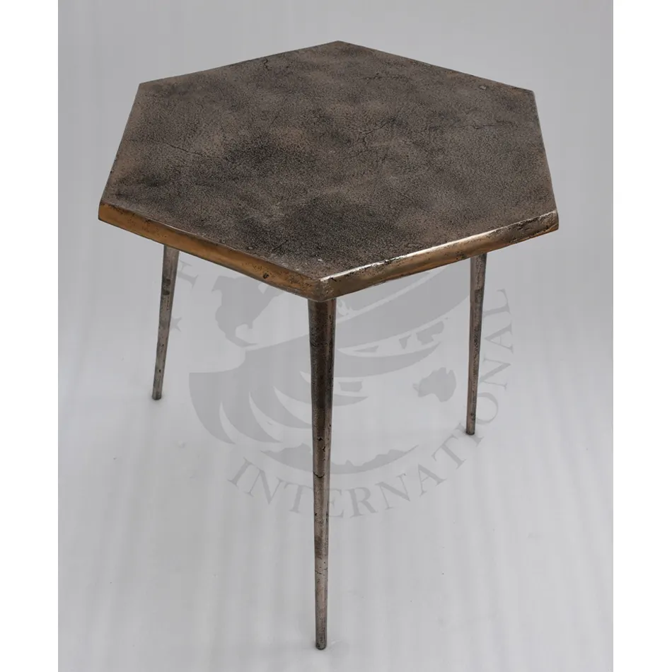 Table d'extrémité de café en aluminium coulé en forme de pied Table centrale de vente chaude finie or champagne