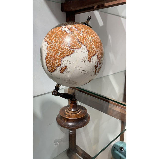 สีน้ำตาล