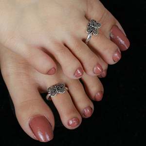 Tridha Gold Plated Butterfly Motif <b>Toe</b>-<b>Rings</b> (Pair) Copper Jewelry for Weddings - Product Image 5