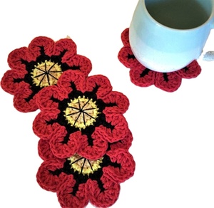Sous-verres tendance en crochet motif coquelicot rouge - Product Image 1