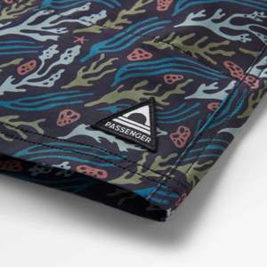 Short de bain recyclé de qualité supérieure pour hommes, léger et durable, idéal pour les maillots de bain toutes saisons - Product Image 5