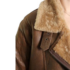 Chaqueta de motorista de cuero de vaca genuino para mujer de alta calidad con chaqueta con forro de cuello de piel de oveja - Product Image 3