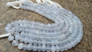 Cuentas Redondas de Calcedonia Lavanda Natural de Alta Calidad de 8 mm, Lisas, de 8 Pulgadas de Largo, 2 Hilos, para la Elaboración de Joyas - Product Image 2