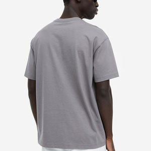 Camiseta holgada de manga corta informal de nuevo estilo con diseño de impresión de algodón 100% de alta calidad personalizada para hombres hecha con poliéster - Product Image 4