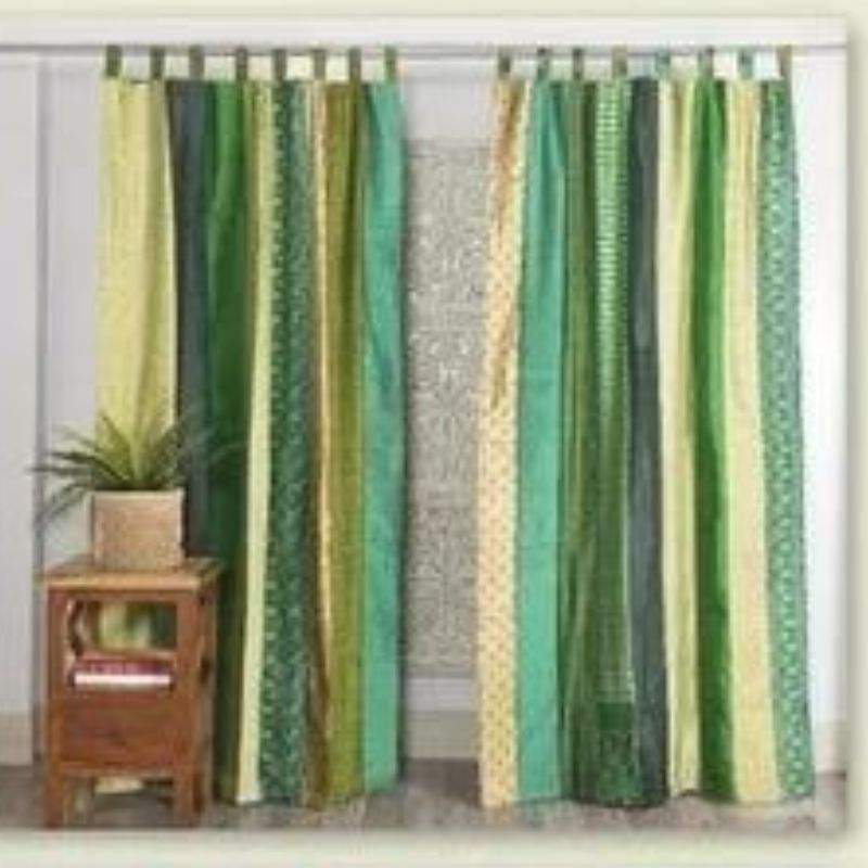 สีเขียว