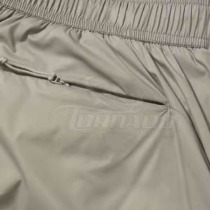 Streetwear Short coupe-vent respirant à séchage rapide Short coupe-vent léger pour homme - Product Image 2