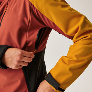 Veste Softshell imperméable et coupe-vent de mode pour hommes pour la saison d'hiver, respirante, grande taille, vente en gros, veste d'extérieur bon marché 2026 - Product Image 3
