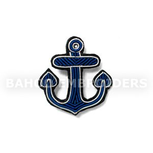 Insignia de diseño de ancla bordada de seda cosida hecha de tela duradera - Product Image 1