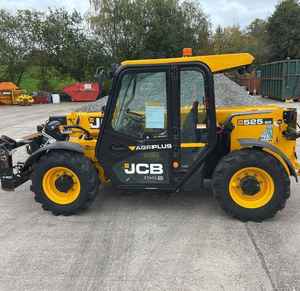 รถยกเทเลแฮนด์เลอร์ JCB 525-60 ยกสูง 6 เมตร รับน้ำหนัก 2.5 ตัน เครื่องยนต์ดีเซล ขับเคลื่อน 4 ล้อ ขนาดกะทัดรัด - Product Image 6
