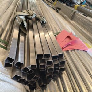 EN 10210 S355J2H Heiß fertiges Vierkant rohr 100*100*4mm -20 ℃ Schlag geprüft CE CPR-zertifiziertes Brücken geländer Biegen Schweißen Schneiden - Product Image 6