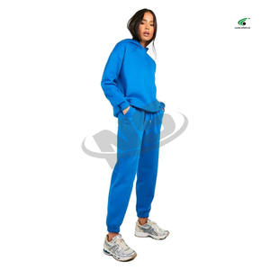 Nueva Llegada Conjuntos Deportivos para Mujer Ropa de Invierno Logotipo Personalizado Ropa Deportiva Informal Chaqueta Cortavientos para Mujer Conjuntos Deportivos Diseño Ligero - Product Image 4