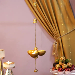 Creative Iron Metal <b>Tea</b> <b>Light</b> <b>Holder</b> Stylish Design Perfect for Stylish Home Interior and Elegant Restaurant Decoration - Product Image 6