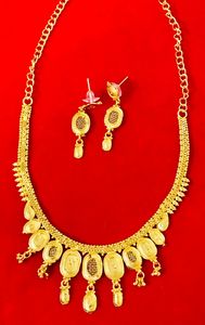 24K Plaqué Or Vintage Dubai Mode Bijoux Collier Ensemble Boucles D'oreilles Bracelets Peignes Broches Cuivre Matériel pour Allemagne Bulgarie - Product Image 5