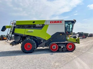 Machine agricole d'occasion Moissonneuse-batteuse CLAAS LEXION 7500 TT Moissonneuse-batteuse à vendre - Product Image 3