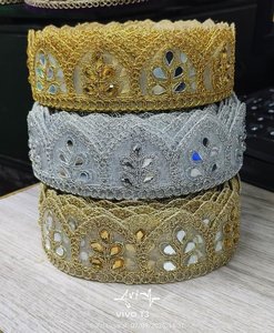 Adorno de encaje bordado floral colorido hecho a medida para vestidos de alta costura Sarees acentos de decoración del hogar - Product Image 2