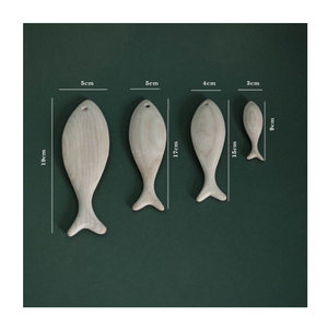 เวลาเล่นที่ยั่งยืนและปลอดภัย: ของเล่นปลาไม้ที่สวยงามสำหรับจิตใจที่กำลังเติบโต - Product Image 1