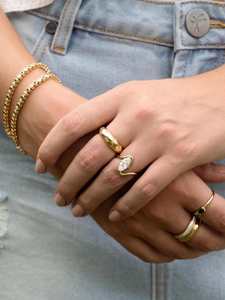 แหวนเงินแท้ 925 ชุบทอง ประดับเพชรคิวบิกเซอร์โคเนียทรงมาร์ควิส ขนาด 6x12 มม. คุณภาพ AAAAA แบบมินิมอล สไตล์คริสเตียน สำหรับงานหมั้น - Product Image 2